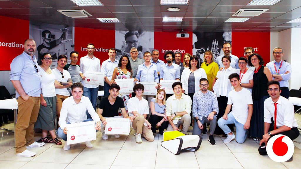 Final presentation prototypes Vodafone 5G Challenge for Smart City & Smart Campus
